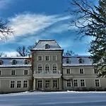 Hotel Dwor 4*