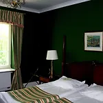 Szálloda Dwor Sieraków