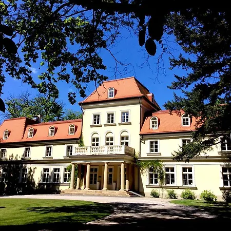 Dwor Hotel 4*