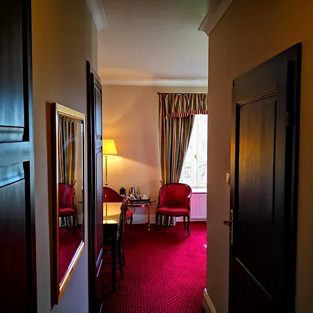 Dwor 4* Sieraków