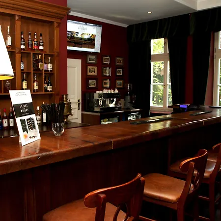 Dwor فندق Sieraków