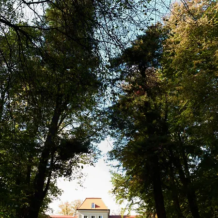 Dwor Sieraków