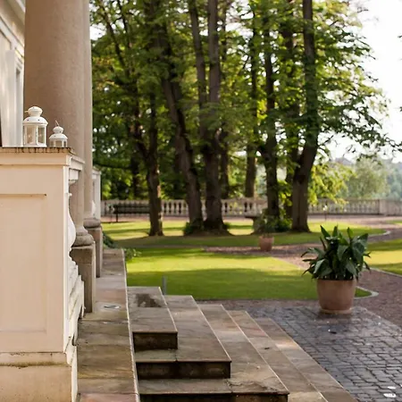 Dwor 4* Sieraków