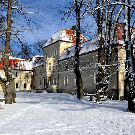 Hotel Dwor 4*
